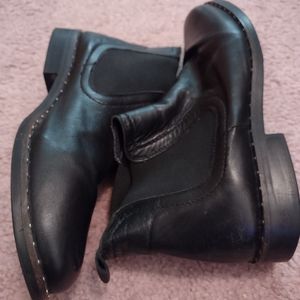 Steve Madden Leather Chelsea Boot Size 8.5